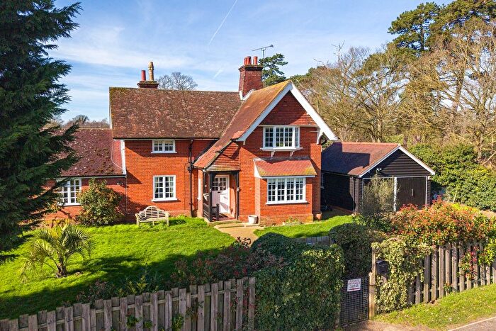 4 Bedroom Detached House For Sale In Woodbridge, Hacheston, IP13