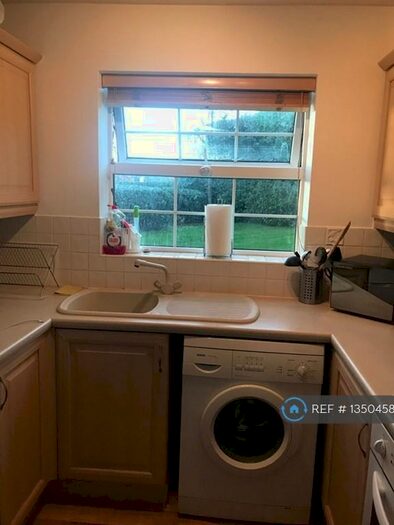 2 Bedroom Flat To Rent In Kilderkin Court, Coventry, CV1