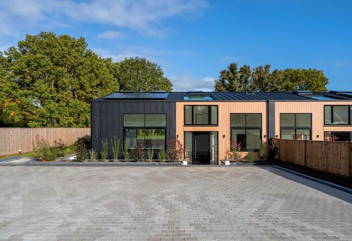 4 Bedroom Semi-Detached House For Sale In Horsley Road, Cobham, Surrey, KT11