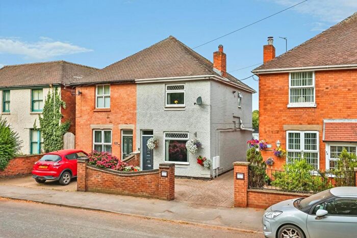 3 Bedroom Semi Detached House For Sale In Leake Road, Gotham, Nottingham, NG11