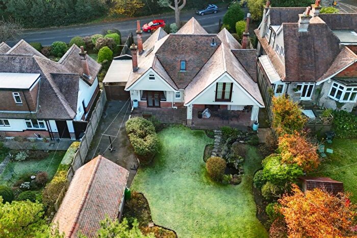 4 Bedroom Detached House For Sale In Queens Park, BH8