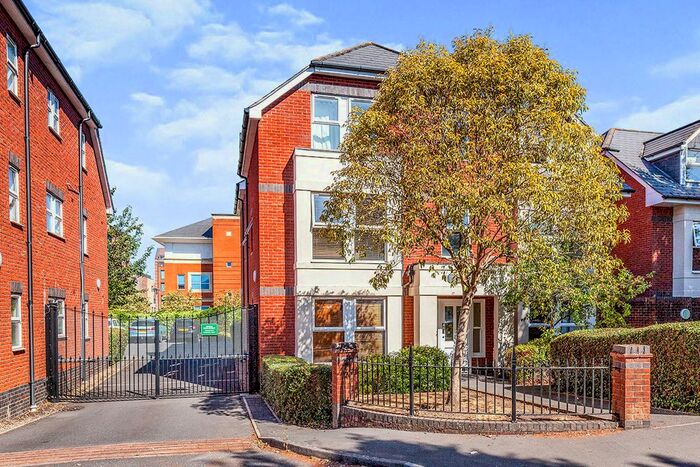 2 Bedroom Flat To Rent In School Lane, Egham, Surrey, TW20