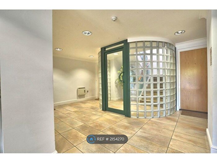 2 Bedroom Flat To Rent In Mulgrave Court, Cambridge, CB1