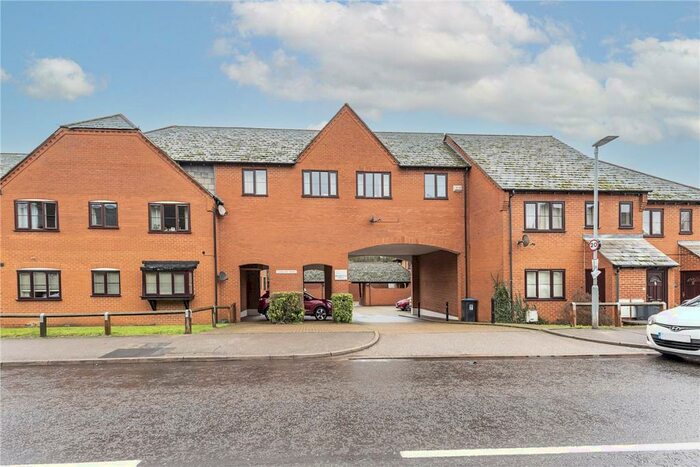 2 Bedroom Flat To Rent In Saddlers Mews, Markyate, St. Albans, Hertfordshire, AL3