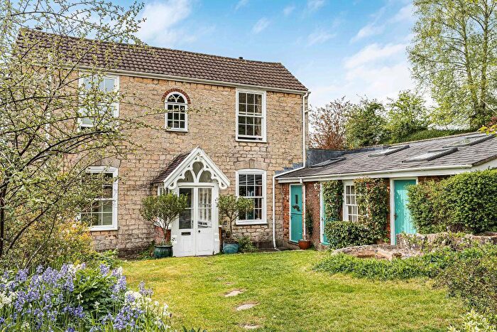 4 Bedroom Character Property For Sale In Tabernacle Road, Wotton Under Edge, GL12