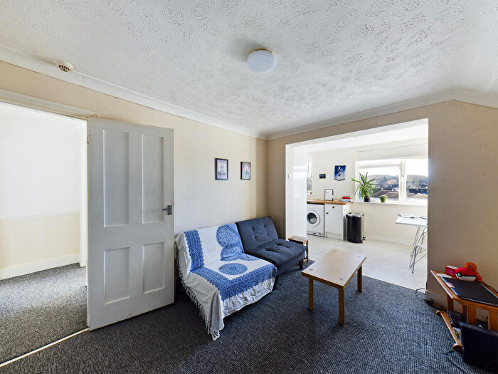 1 Bedroom Flat To Rent In Ravensbourne Road, Bromley, Kent, BR1