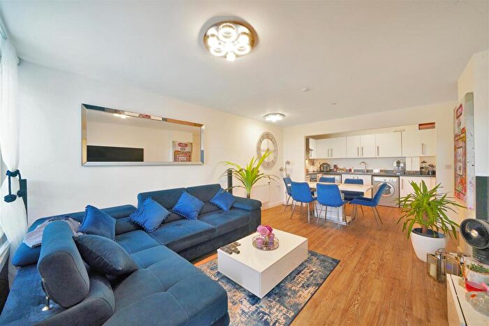 2 Bedroom Flat For Sale In Elizabeth House, High Road, Wembley, HA9