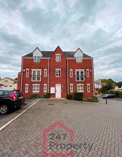 2 Bedroom Flat To Rent In Bewick House, Swan Court, Askern, Doncaster, DN6