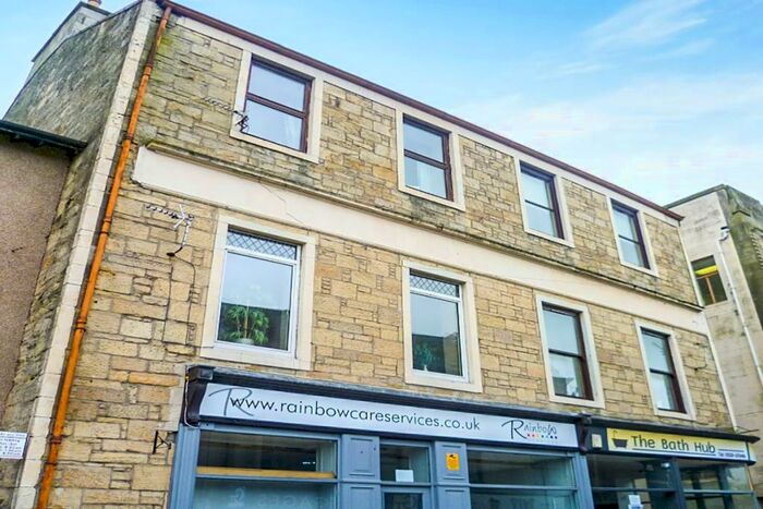 2 Bedroom Flat To Rent In Bank Street, Falkirk, FK1