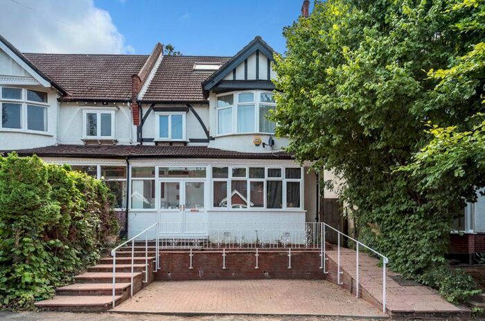 5 Bedroom Semi-Detached House To Rent In Dale Road, Purley, CR8