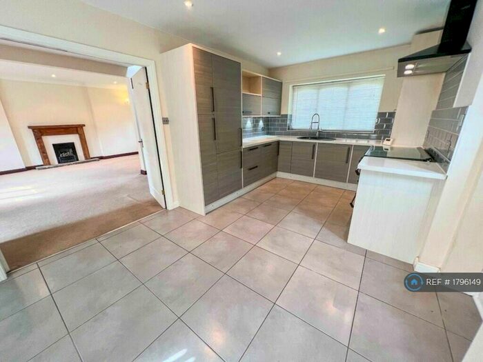 2 Bedroom Detached House To Rent In The Cloisters, Waterfoot, Rossendale, BB4