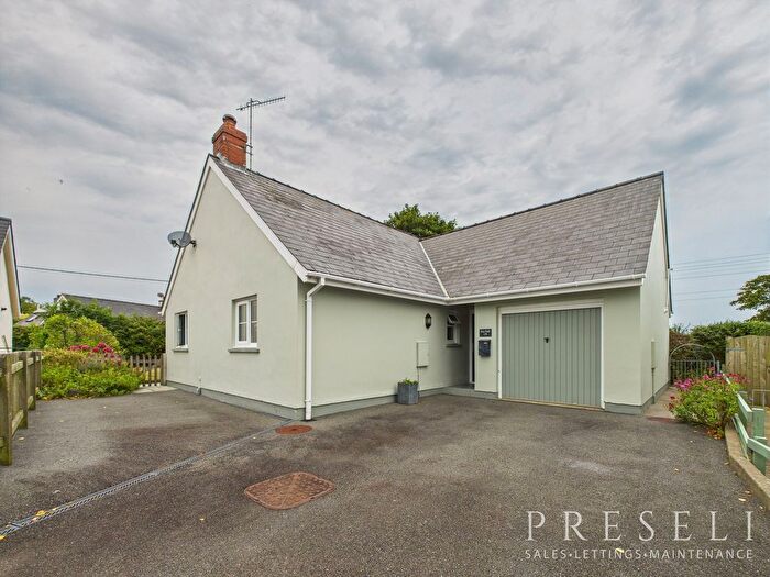 3 Bedroom Bungalow To Rent In Parc Yr Eglwys, Dinas Cross, SA42