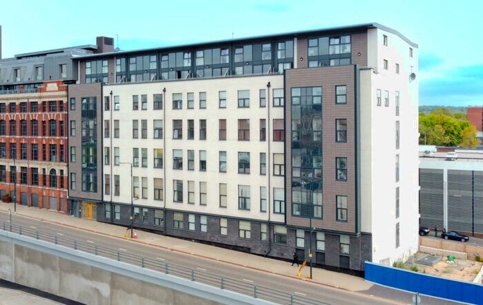 2 Bedroom Flat To Rent In New York Road, Leeds, LS2