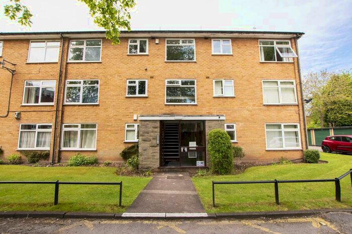 2 Bedroom Flat To Rent In Warwick Court, B13