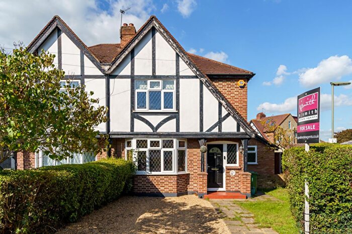 3 Bedroom Semi-detached House For Sale In Fordbridge Road, Ashford, TW15