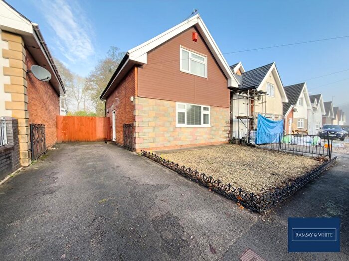 2 Bedroom Semi-Detached House For Sale In Ashgrove, Pontypridd, CF37