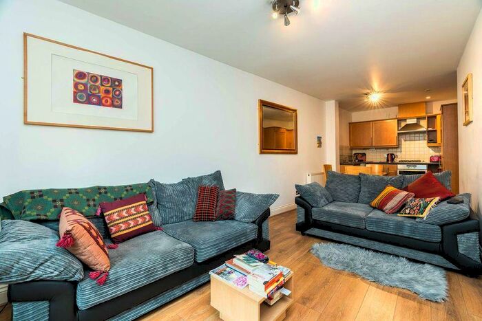 1 Bedroom Apartment To Rent In Palgrave Gardens, Marylebone, London, NW1