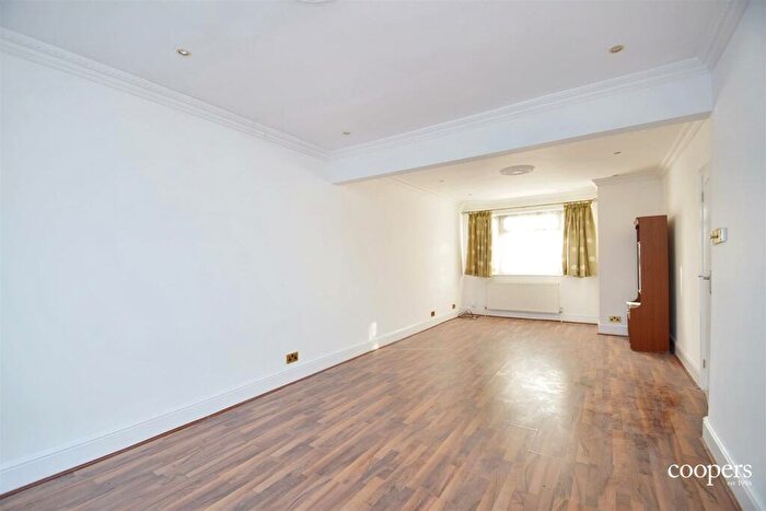 3 Bedroom Semi-Detached House To Rent In Merrion Avenue, Stanmore, HA7