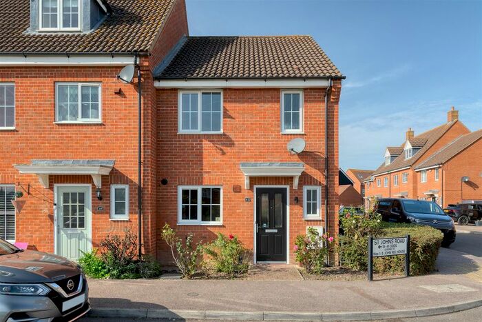 3 Bedroom End Of Terrace House To Rent In St. Johns Road, Arlesey, SG15