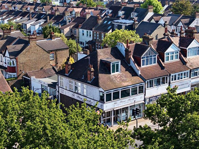 5 Bedroom Maisonette For Sale In London Road, Westcliff-On-Sea, SS0