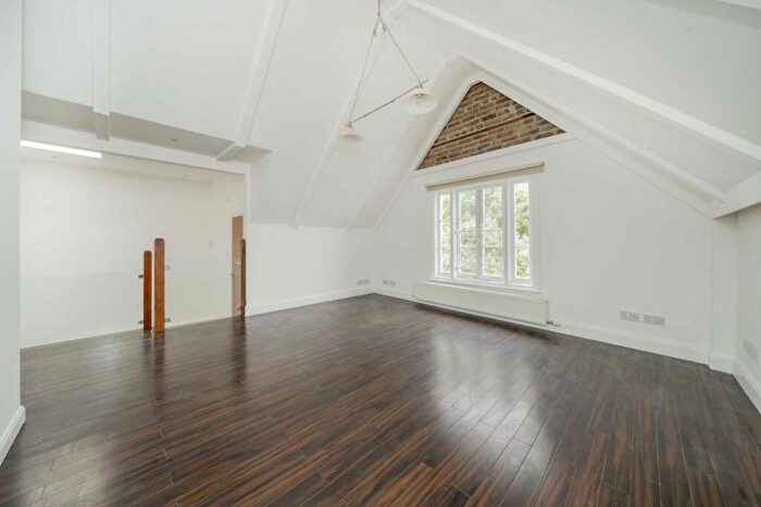 2 Bedroom Flat To Rent In Alma Square, St. John's Wood, NW8