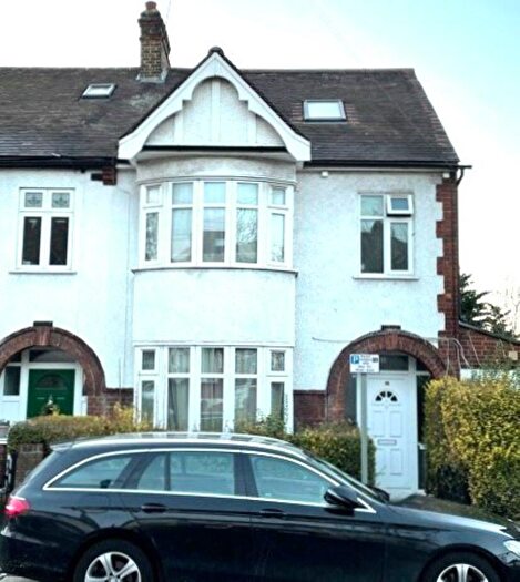 1 Bedroom Semi-Detached House To Rent In Hale End Road, Walthamstow, ., E17