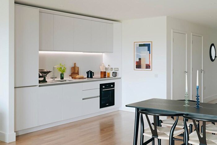 2 Bedroom Apartment To Rent In Mansion House, Port Loop, South Loop Green, B16