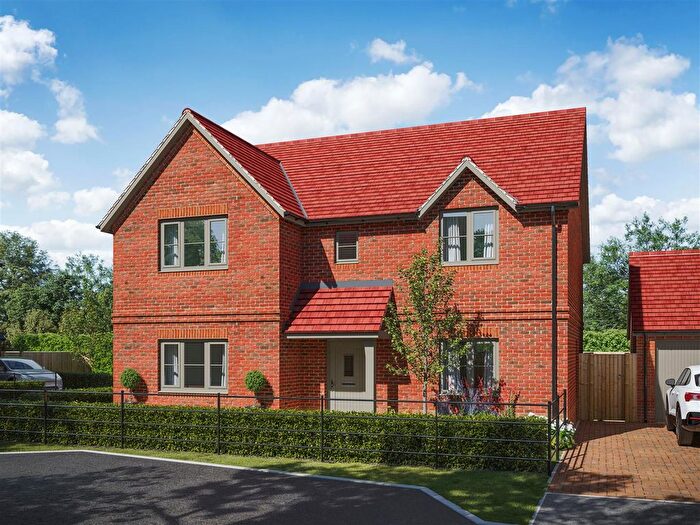 4 Bedroom Detached House For Sale In Chestnut Drive, Staunton, GL19
