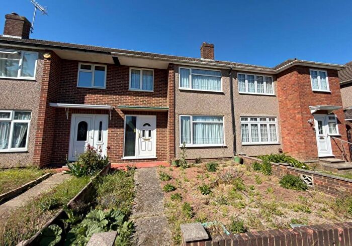 3 Bedroom Terraced House For Sale In Hanbury Close, Cheshunt, Waltham Cross, Hertfordshire, EN8