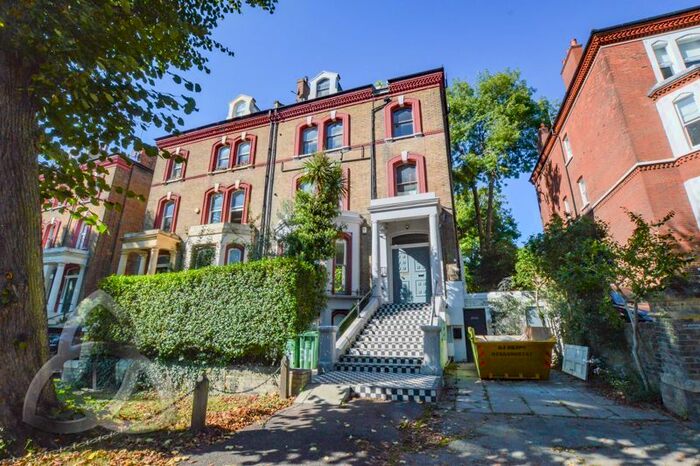 Studio To Rent In Belsize Avenue, London, NW3