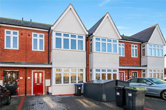 3 Bedroom Terraced House For Sale In Westborough Road, Westcliff-on-Sea, Essex, SS0