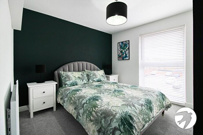 2 Bedroom Flat For Sale In Ackers Drive, Weldon, Ebbsfleet Valley, Swanscombe, DA10