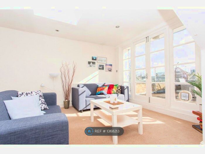 3 Bedroom Flat To Rent In Brondesbury Road, London, NW6