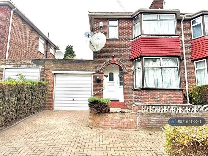 3 Bedroom Semi-Detached House To Rent In Springfield Gardens, London, NW9