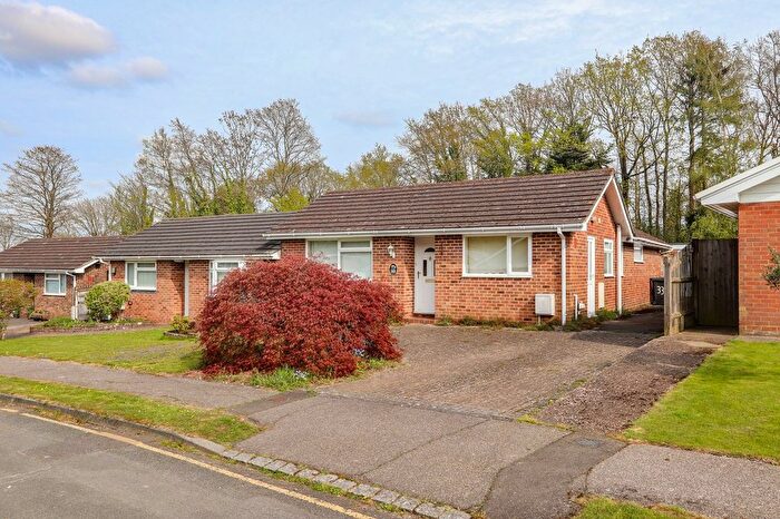 2 Bedroom Bungalow For Sale In Norman Close, Battle, TN33
