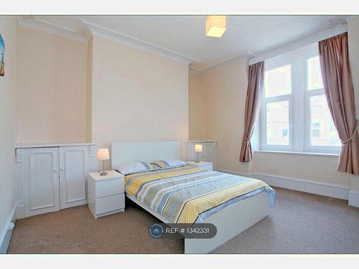 1 Bedroom Flat To Rent In Union Grove, Aberdeen, AB10