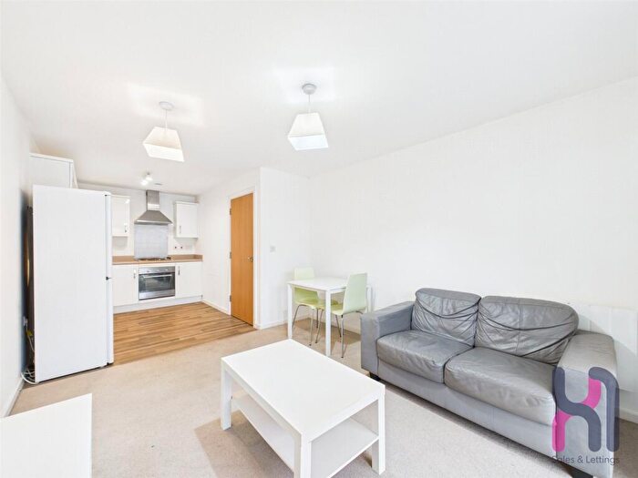 1 Bedroom Flat To Rent In Brindley House, Elmira Way, Salford, M5
