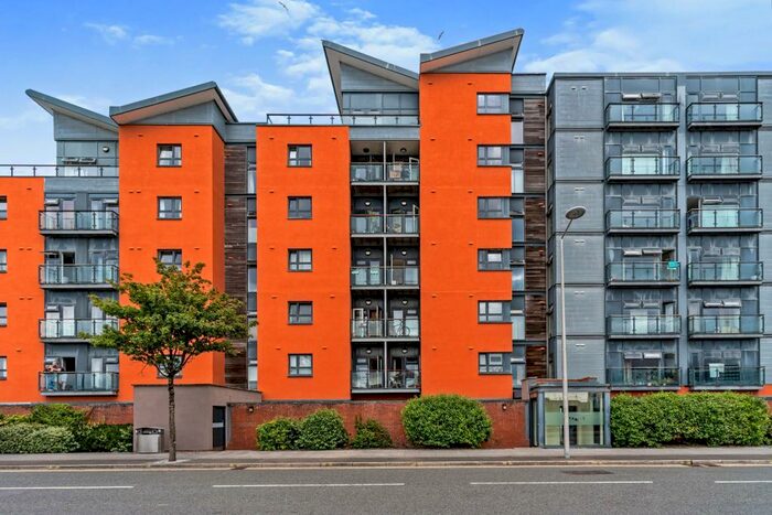 1 Bedroom Apartment To Rent In Kings Road, Swansea, SA1