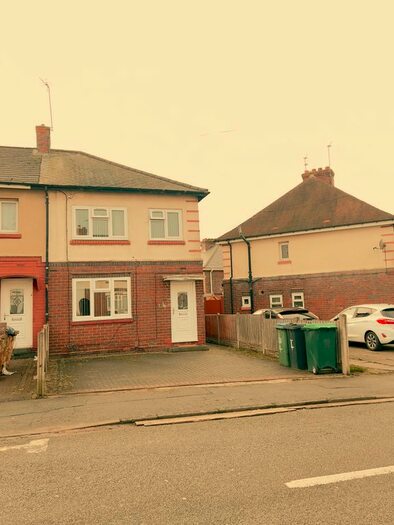 3 Bedroom Semi-Detached House To Rent In Greenwood Avenue, Oldbury, B68
