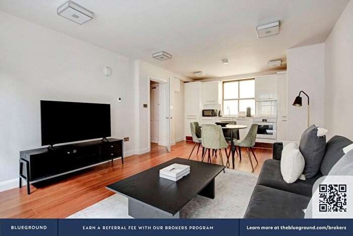 1 Bedroom Flat To Rent In City Of London, EC3R