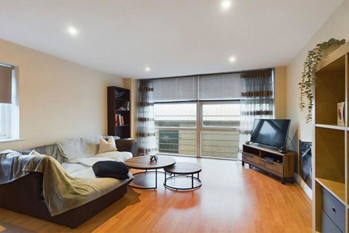 2 Bedroom Property To Rent In Curzon Place, Gateshead, NE8