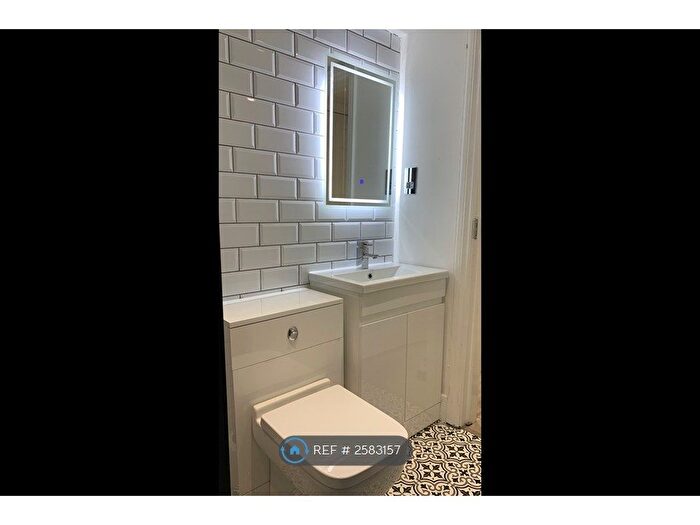 1 Bedroom Flat To Rent In Greenwich South Street, London, SE10