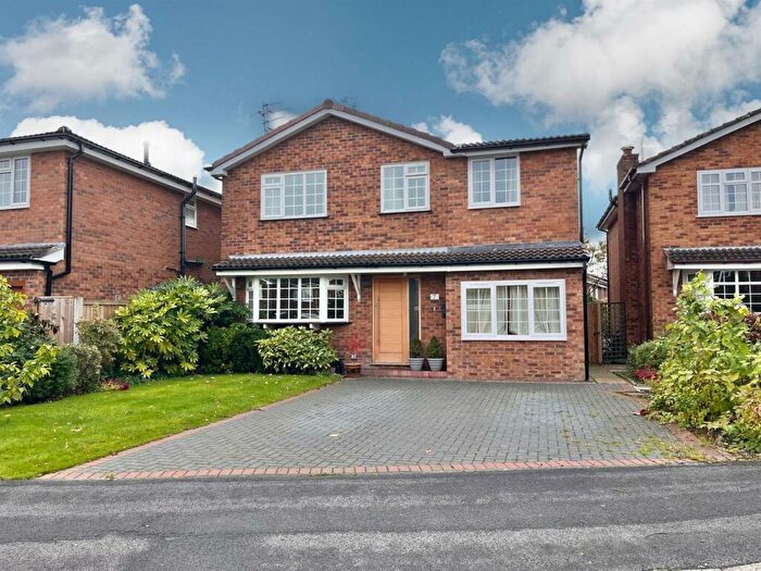5 Bedroom House To Rent In Mainwaring Drive, Wilmslow, SK9