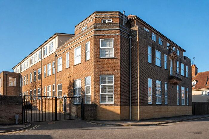 1 Bedroom Flat To Rent In Bury Fields, Guildford, GU2
