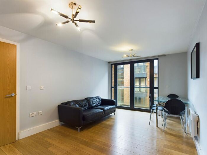 1 Bedroom Flat To Rent In Southside Development, City Centre, Birmingham, B5