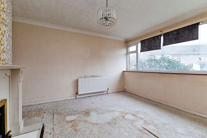 3 Bedroom Terraced House For Sale In Dunlane Close, Middlesbrough, TS5