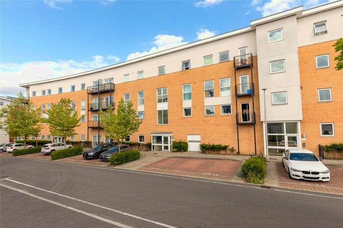 2 Bedroom Flat To Rent In Thorney House, Drake Way, Reading, Berkshire, RG2