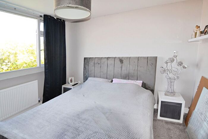 3 Bedroom Terraced House For Sale In Harris Road, Nottingham, NG17