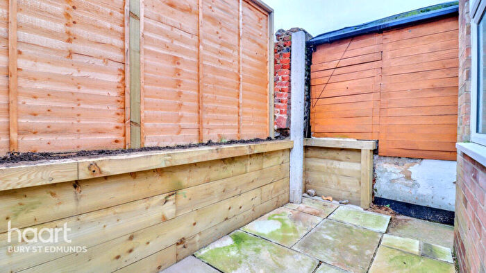 2 Bedroom Terraced House For Sale In Peckham Street, Bury St Edmunds, IP33