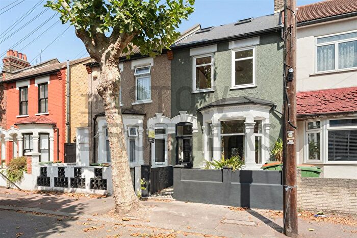 4 Bedroom Property To Rent In Mafeking Avenue, East Ham, E6